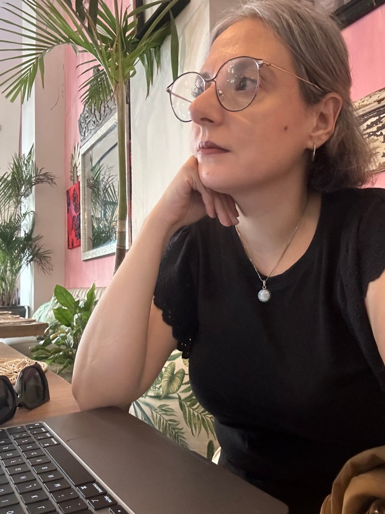 Servicios editoriales. Edición y mentoría de escritura.